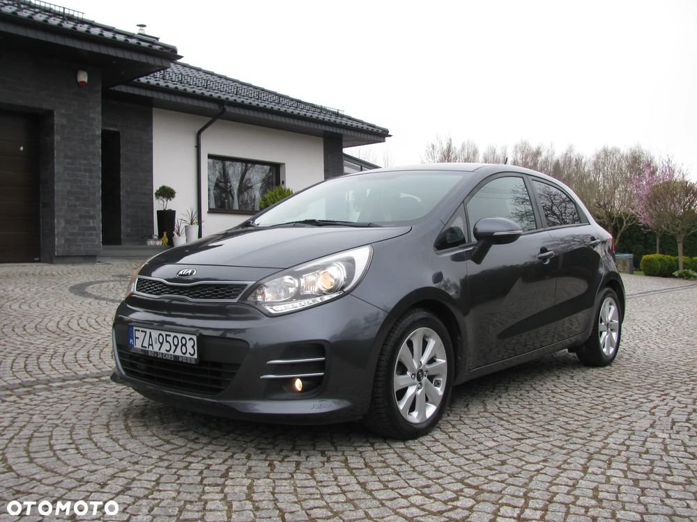 Kia Rio 1.2 Dream Team Edition - 40