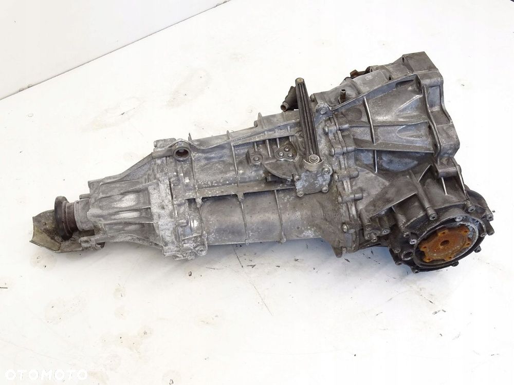 SKRZYNIA BIEGÓW MANUAL HRQ AUDI A4 B8 3.2 FSI 4X4 - 3