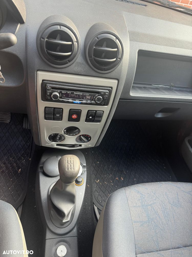 Dacia Logan - 7