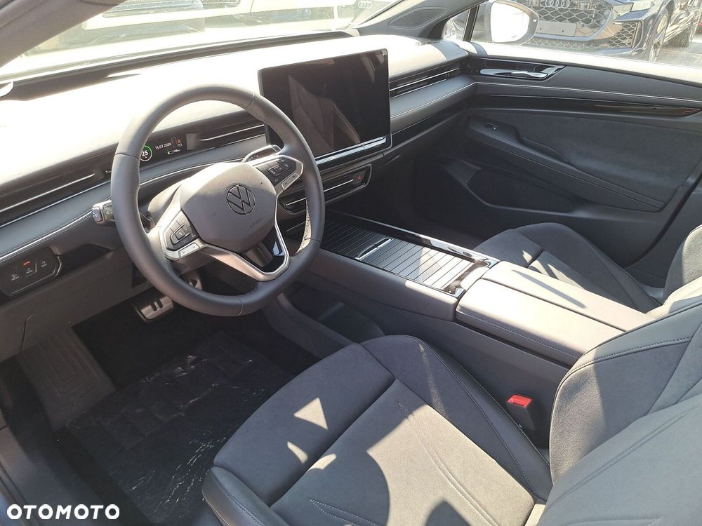 Volkswagen ID.7 77kWh Pro - 10