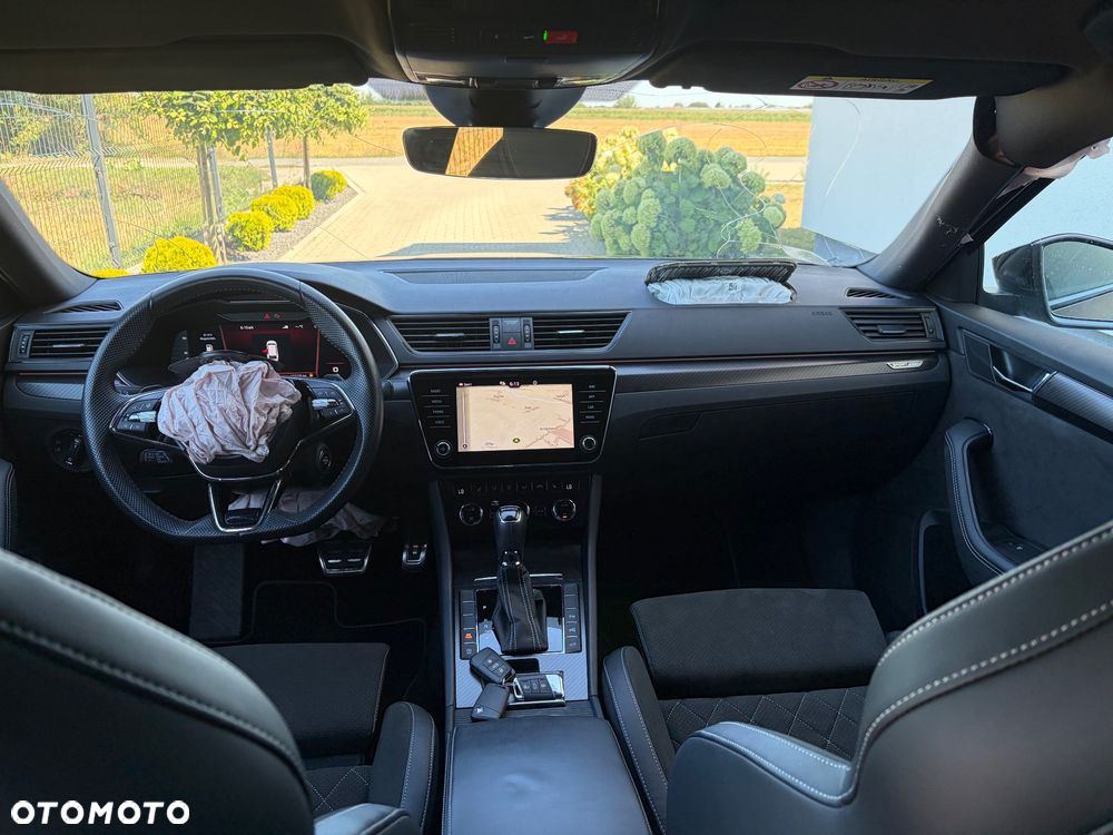 Skoda Superb 2.0 TDI DSG Sportline - 25