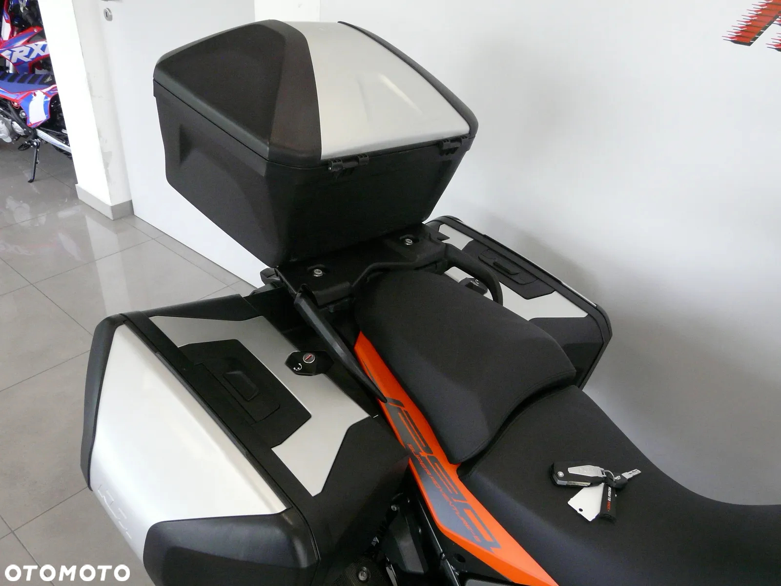 KTM Adventure - 12