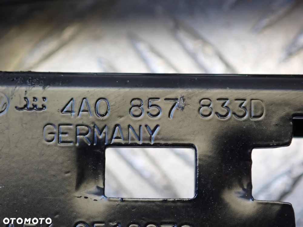 AUDI A6 C5 CZĘŚCI (1)- 4A0857833D, 8E0/1J0864203 B/C/D, 4B9827507M, 4B0823509,4B9827085D, 4B1880204G, DZWIGNIA HAMULCA RĘCZNEGO, 4B9827552M, 4B0823359C, LINKA MASKI, 8L0035501E, 4B0959655P, 8E0909559H, (E8) 67R-016205, 4B0962258N, 8D0422373C, 4B0955453A,  RADIO +PANEL - 3