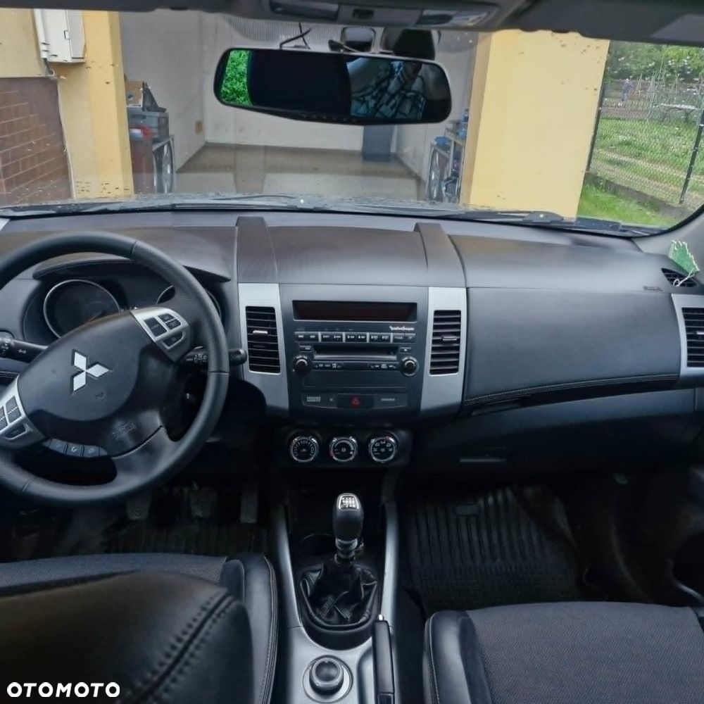Mitsubishi Outlander 2.2 DID Instyle EU5 - 6