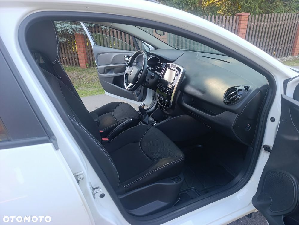 Renault Clio - 12