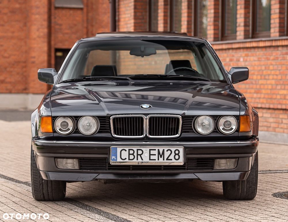 BMW Seria 7 730iL - 1