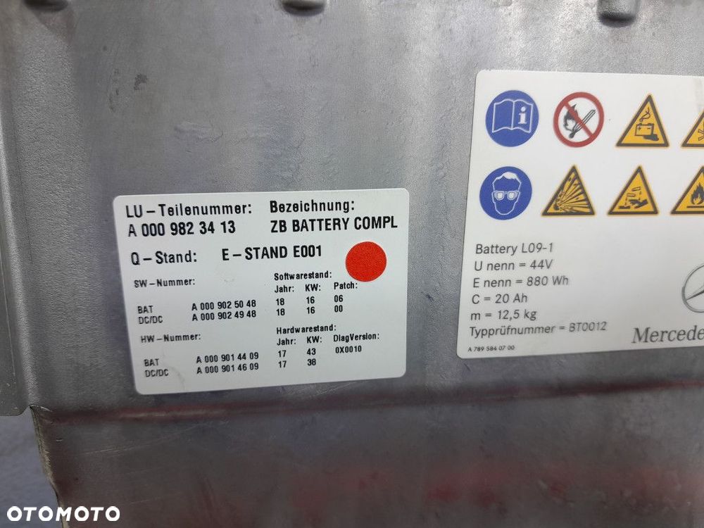 MERCEDES S W222 LIFT 3.0B 367 KM MHEV BATERIA AKUMULATOR A0009823413 256930 - 3