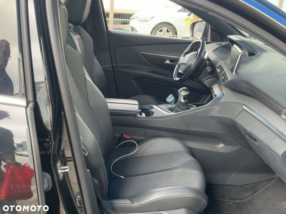 Peugeot 3008 PureTech 130 Style - 12
