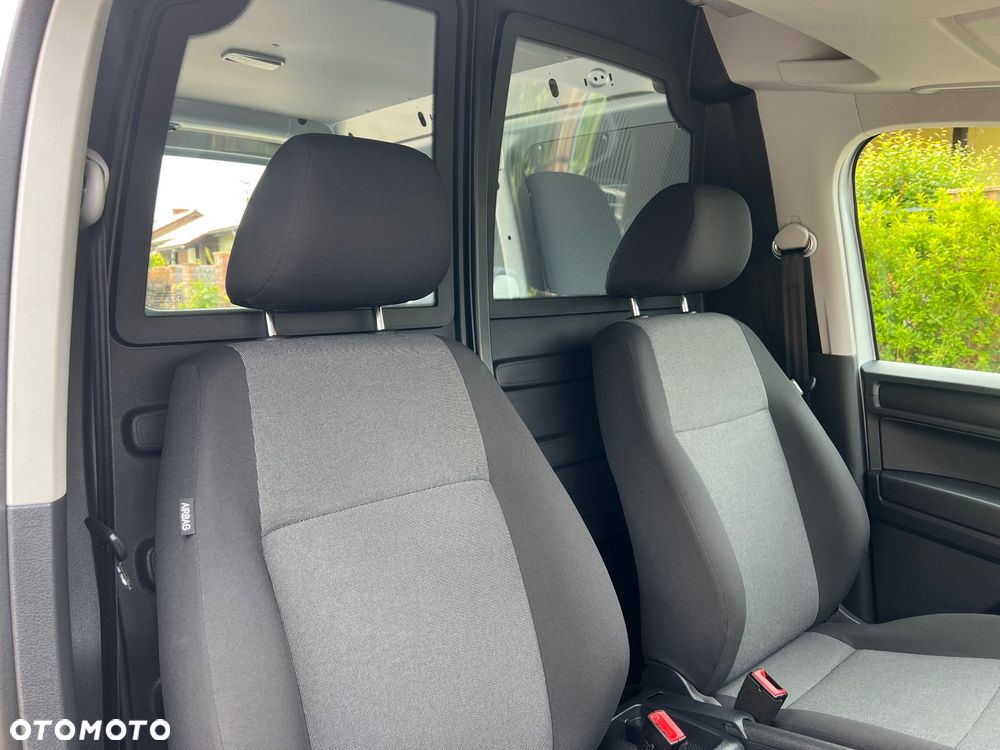 Volkswagen Caddy 2.0 TDI Comfortline - 22
