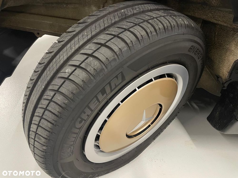 Mercedes-Benz W201 (190) - 10