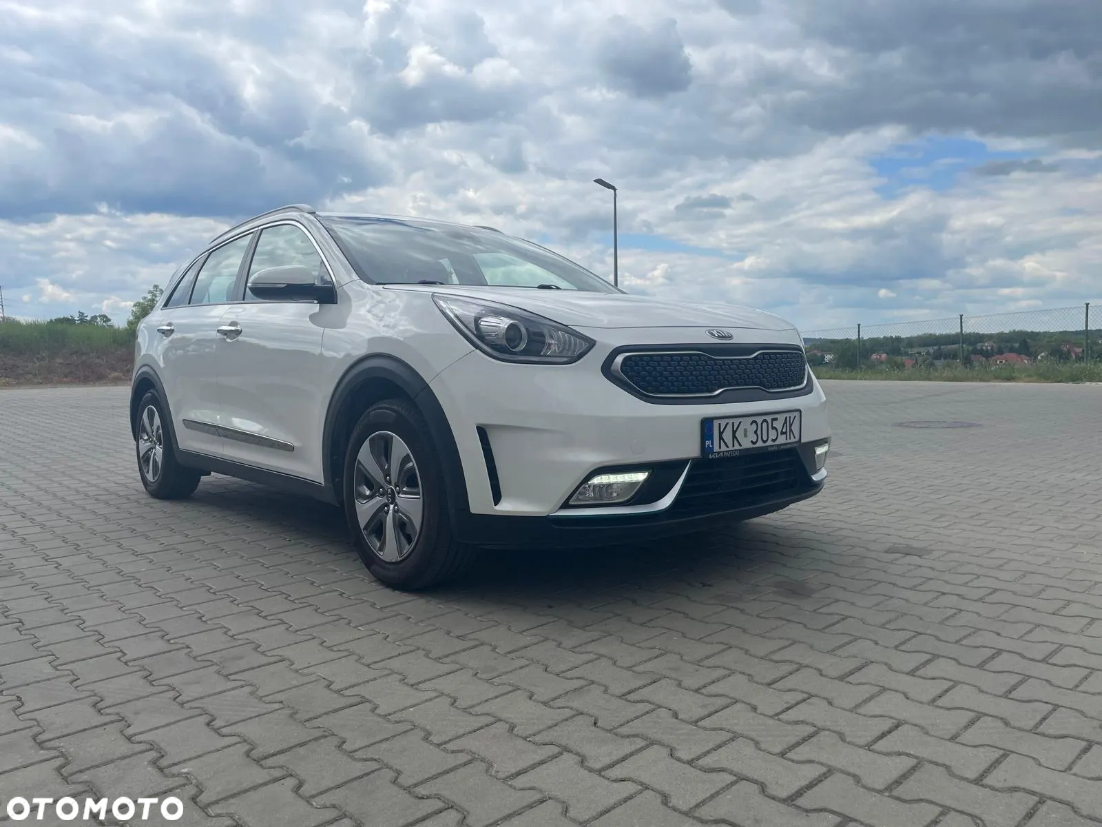 Kia Niro 1.6 GDI Plug-In Hybrid L - 13
