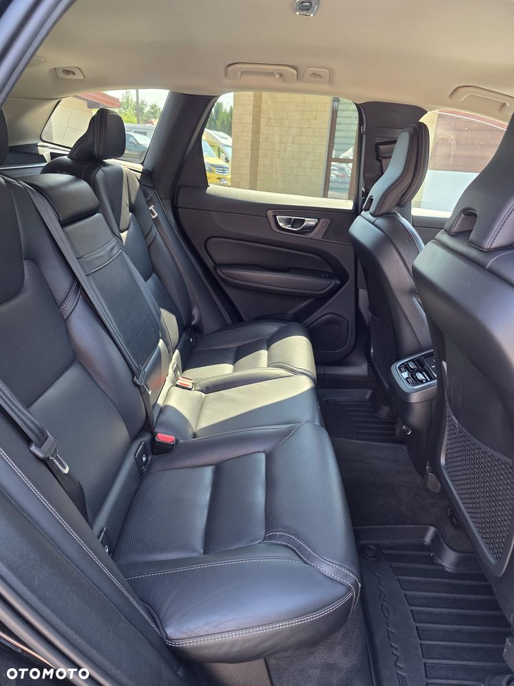 Volvo XC 60 B5 B AWD Inscription - 26