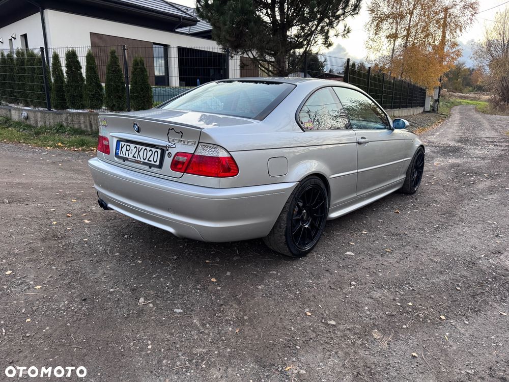 BMW Seria 3 2003 photo 3