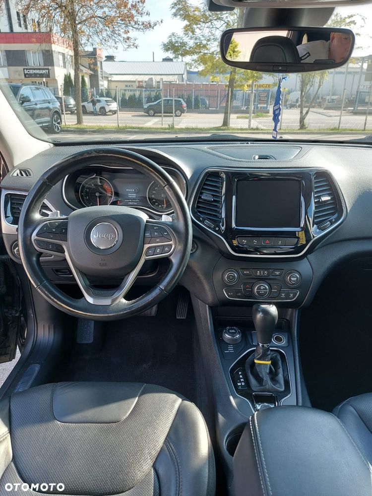 Jeep Cherokee - 6