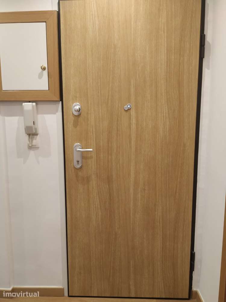 Apartamento T3 à venda em Bairro dos Actores, Areeiro - Grande imagem: 2/21