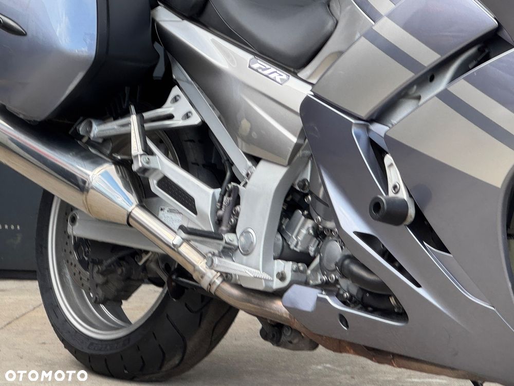 Yamaha FJR - 4