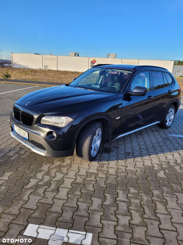 BMW X1 sDrive18i - 1