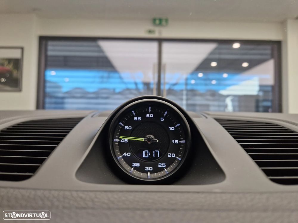 Porsche Cayenne Coupé E-Hybrid - 23