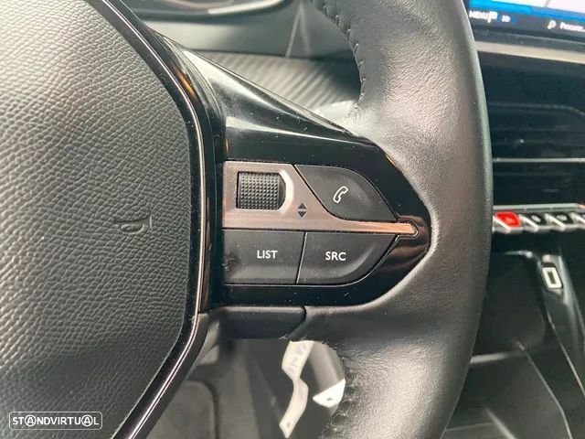 Peugeot 208 1.2 PureTech Active Pack - 11