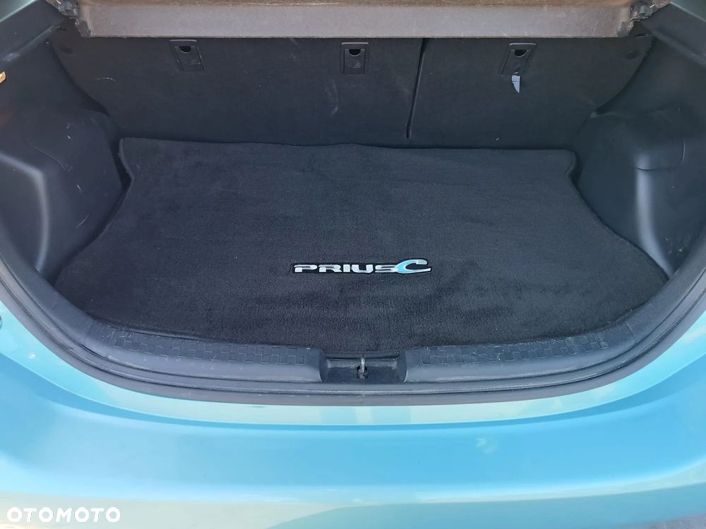 Toyota Prius - 17