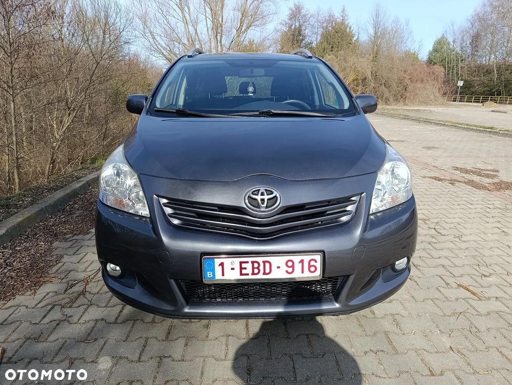 Toyota Verso 1.6 5-Sitzer - 2
