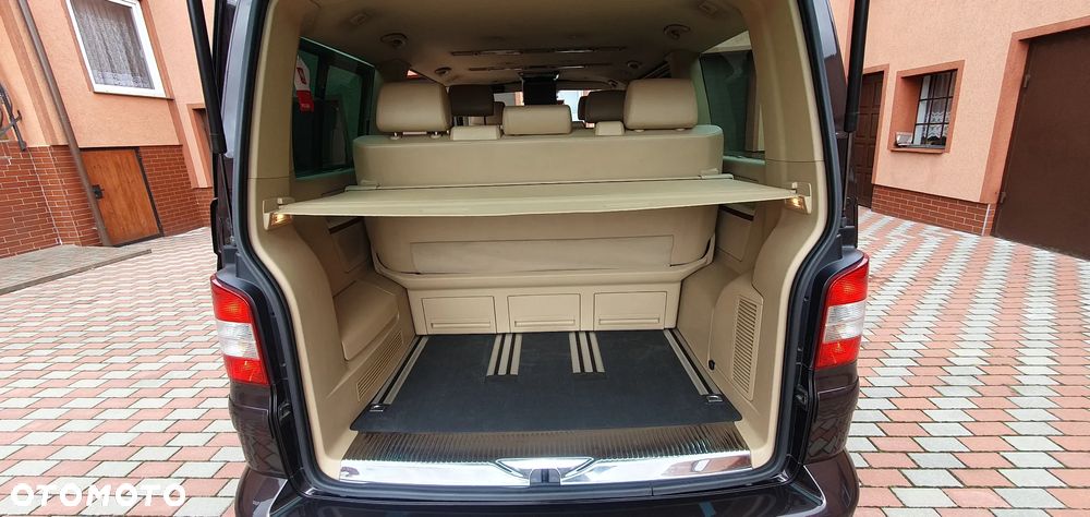 Volkswagen Multivan - 20