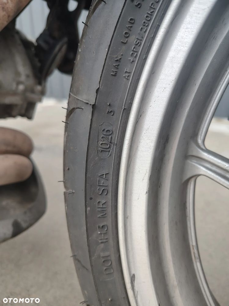 Kawasaki ER - 8