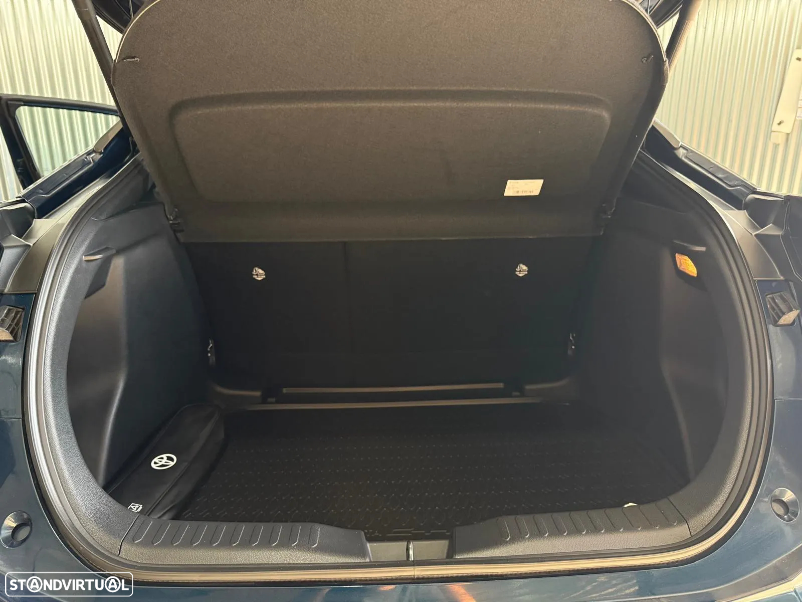 Toyota C-HR 1.8 Hybrid Lounge - 39