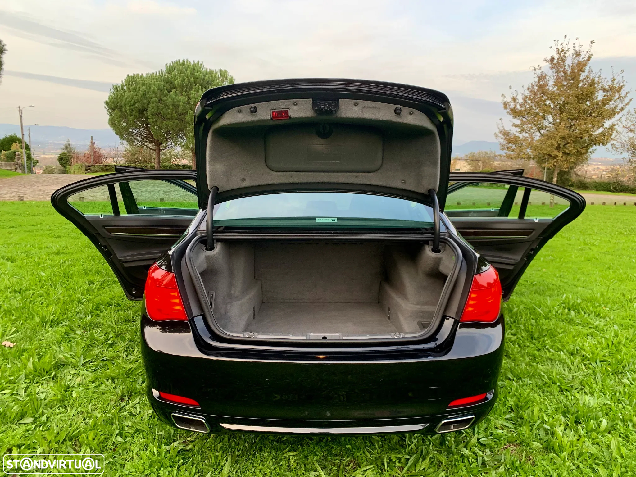 BMW 740 d Pack M - 31