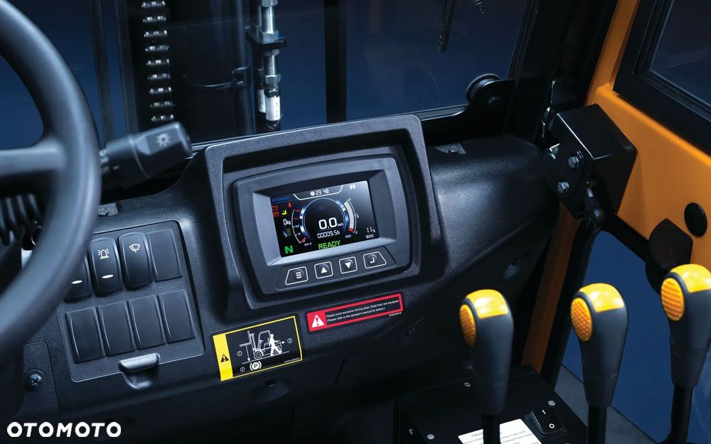 Hyundai 25 BE-X - 11