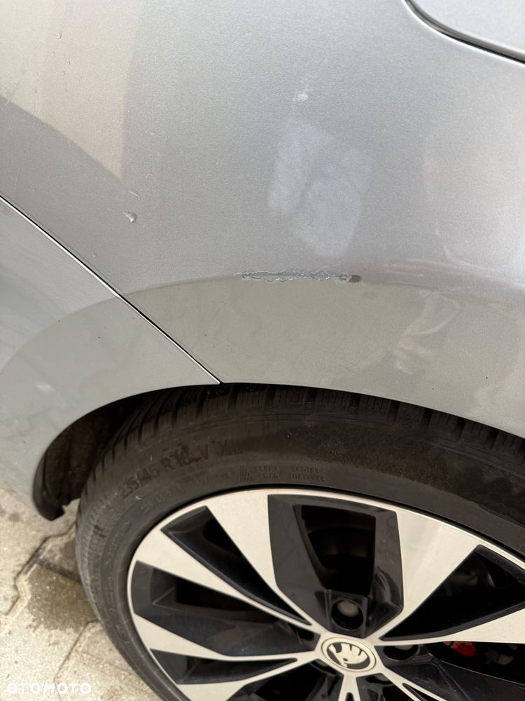 Skoda Superb 2.0 TDI Ambition DSG - 10