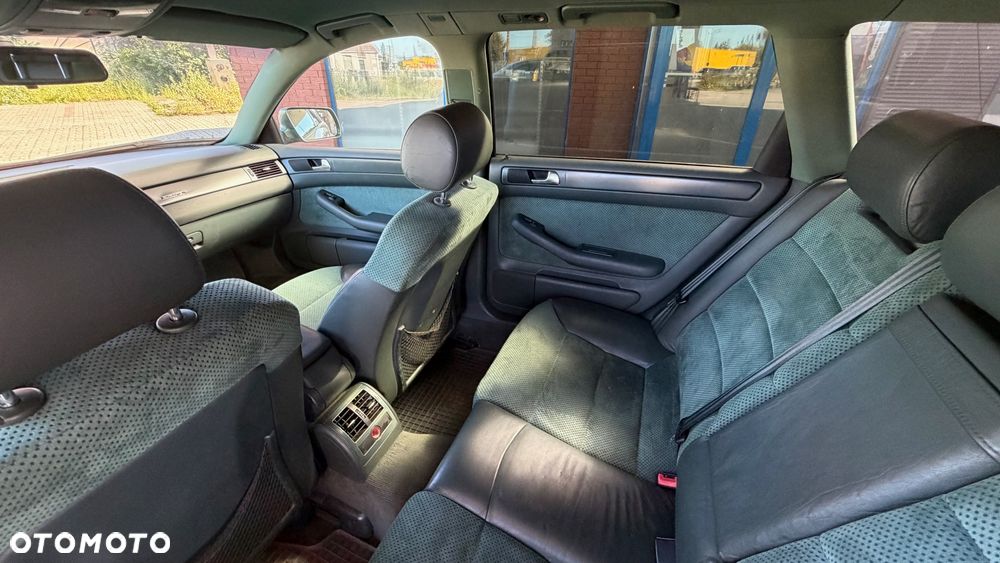 Audi A6 Allroad 2.5 TDI Quattro - 14
