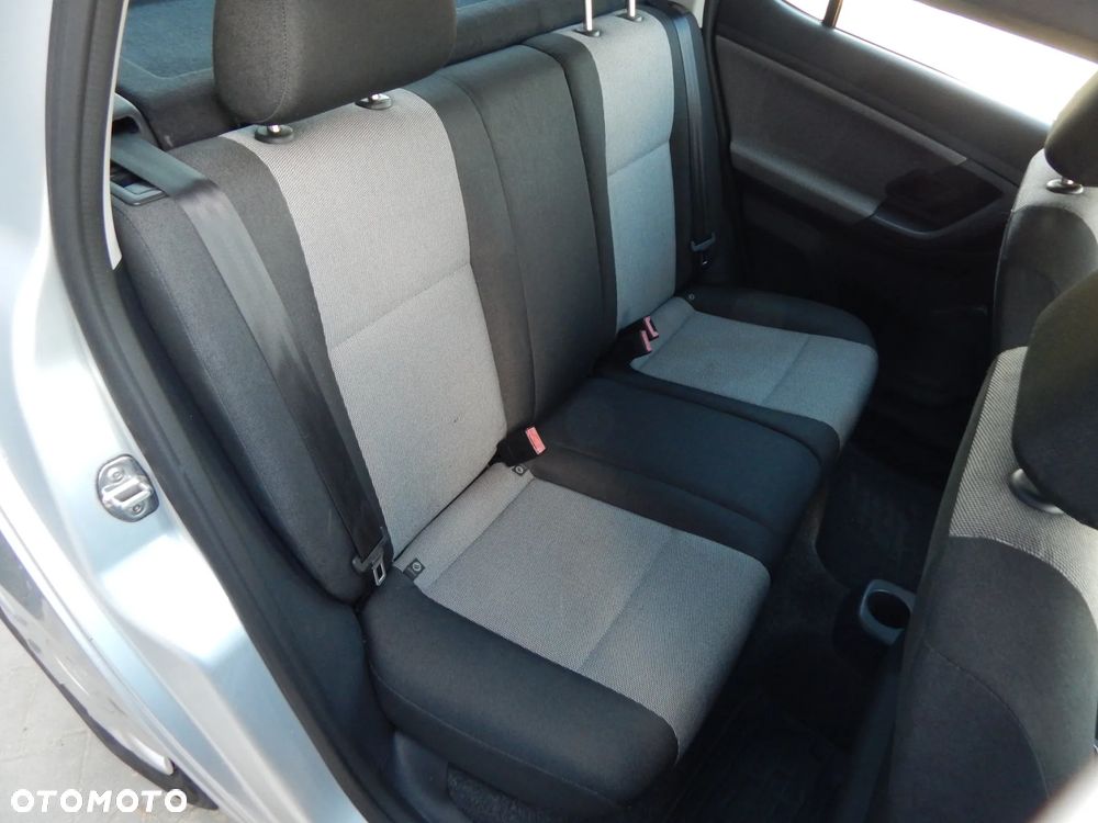 Skoda Fabia 1.4 TDI Ambiente + - 17