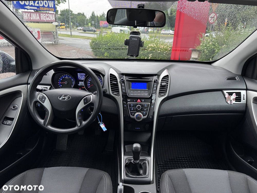 Hyundai i30 1.4 Classic + - 10