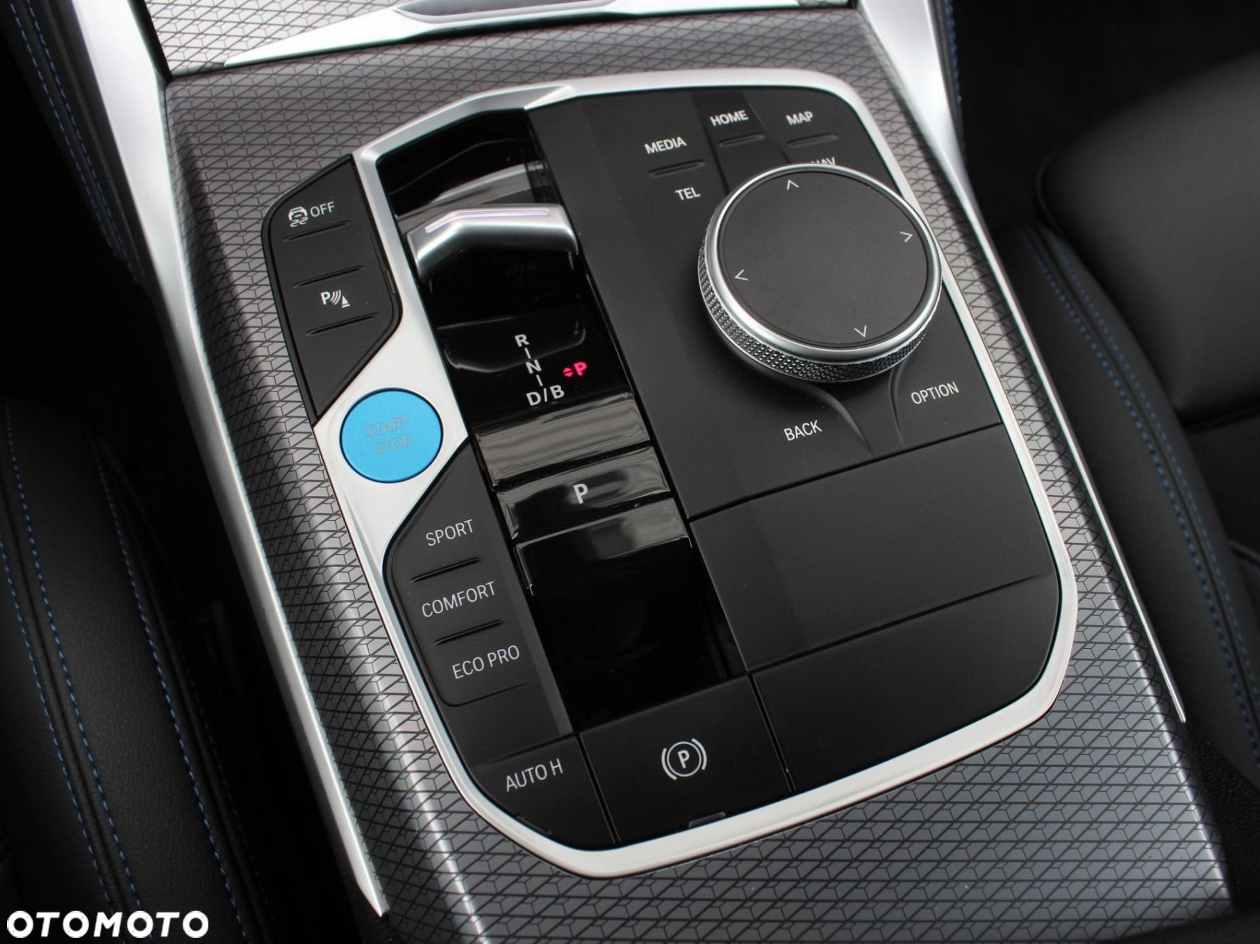 BMW i4 - 13