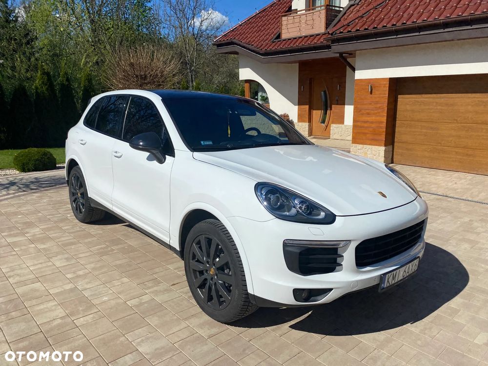 Porsche Cayenne Platinum Edition - 2