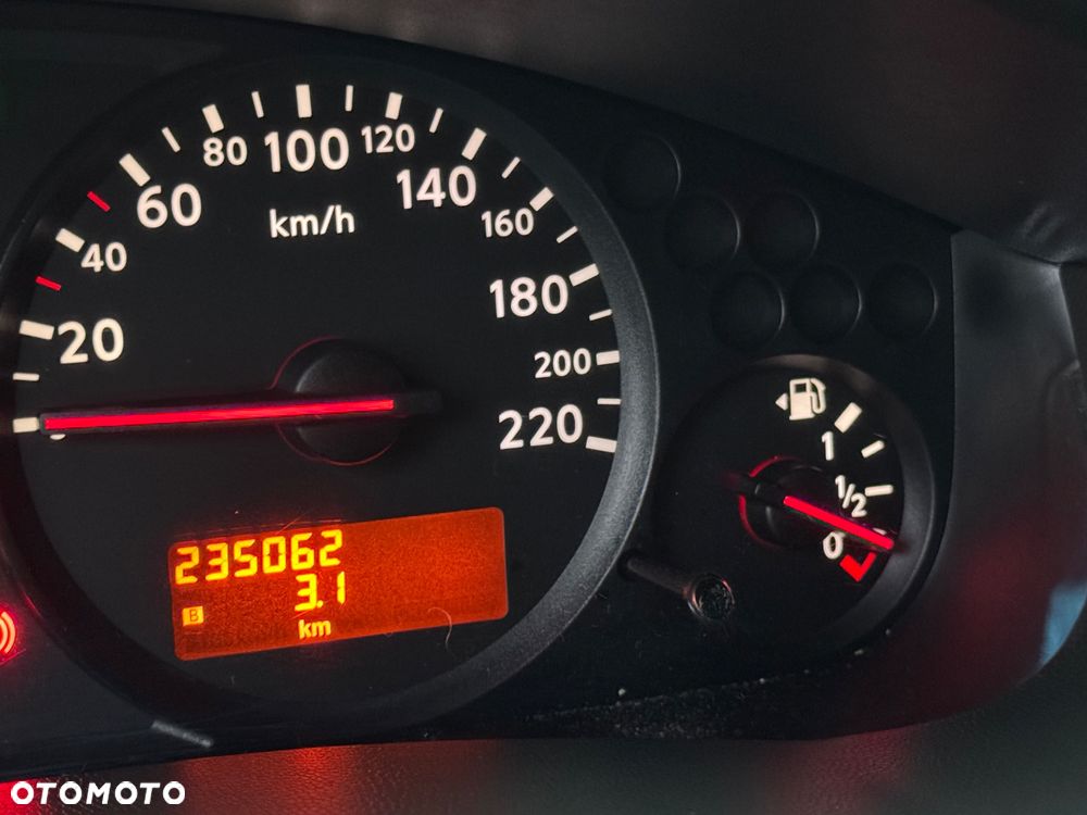 Nissan Navara DPF LB Platinum - 32
