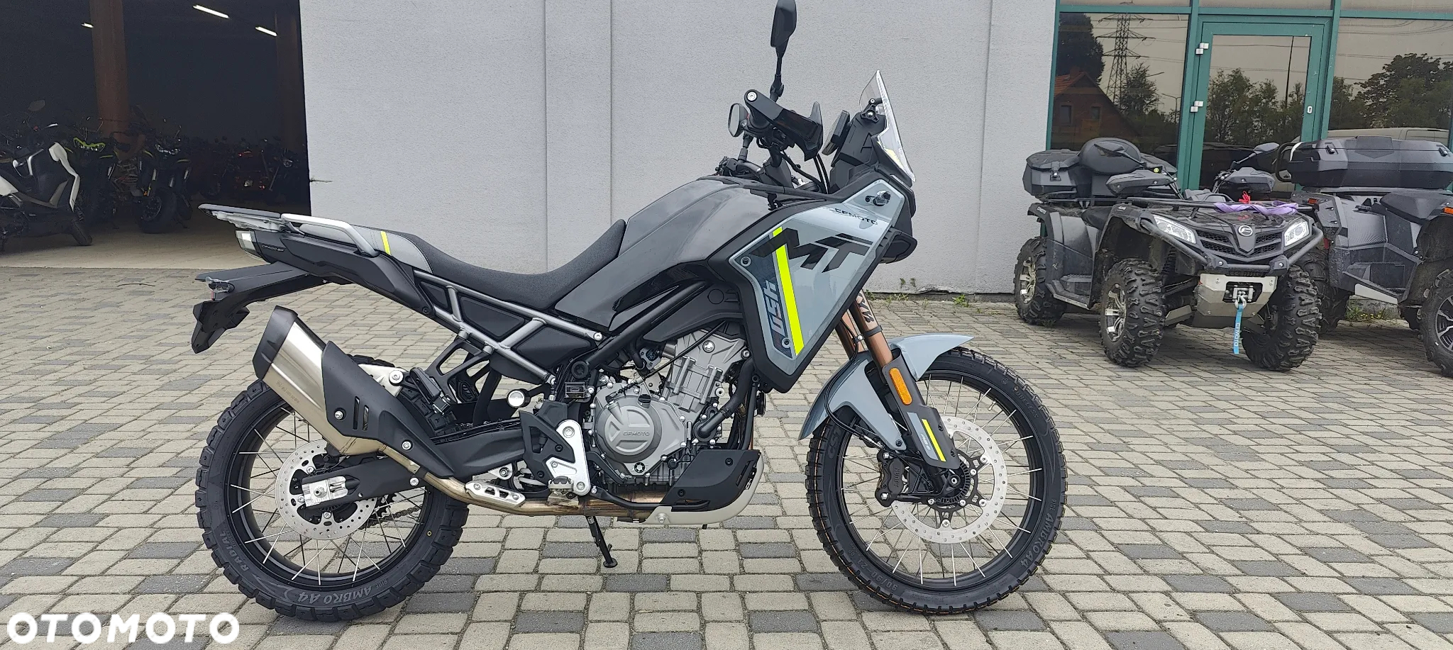 CFMoto MT - 2