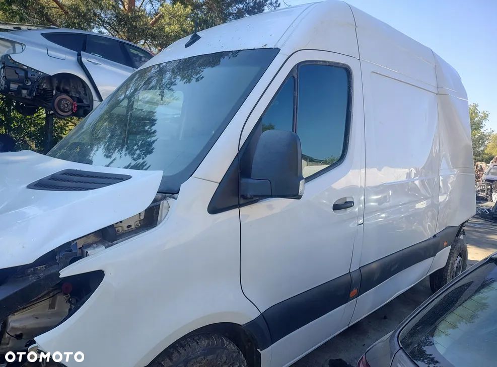 MERCEDES SPRINTER 910 DRZWI PRZÓD LEWE 2022