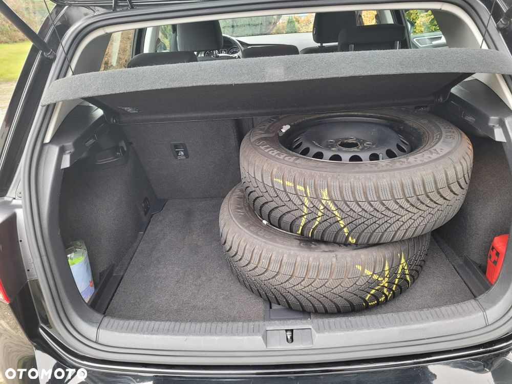 Volkswagen Golf 1.2 TSI BlueMotion Technology Trendline - 39