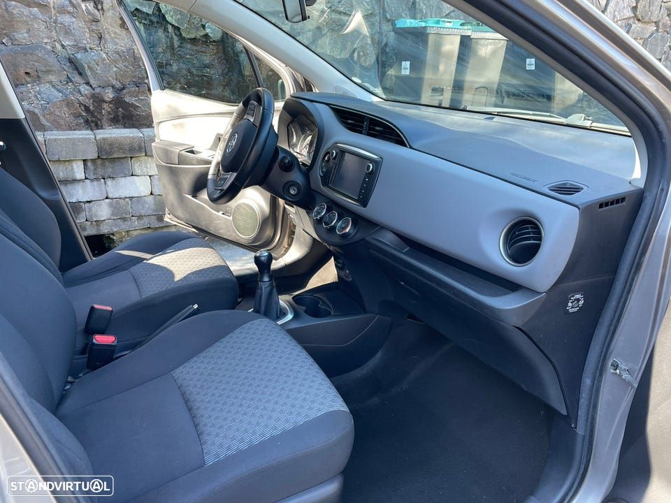 Toyota Yaris 1.0 VVT-i ACtive+AC - 3