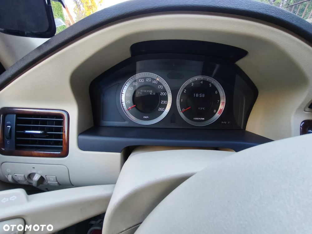 Volvo V70 3.2 Summum - 24