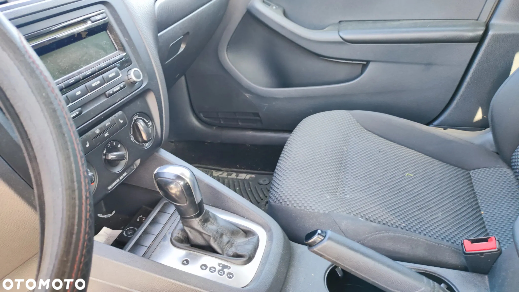 Volkswagen Jetta 2.0 Base - 6