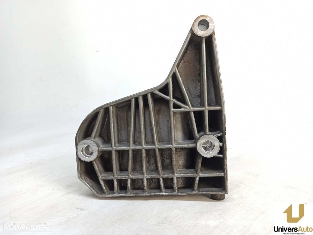 SUPORTE DA BOMBA DE DIREÇÃO BMW SERIE 1 BERLINA (E81/E87) 118D - 7