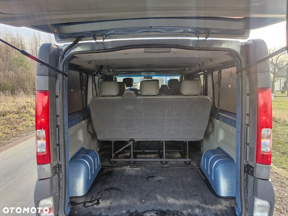 Opel Vivaro L2H1 2.9t - 11