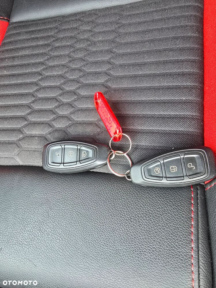 Ford Focus - 27