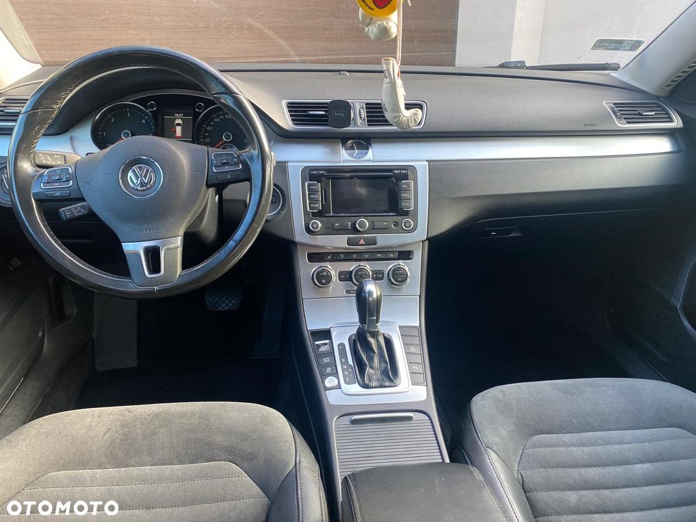 Volkswagen Passat 2.0 TDI Comfortline DSG - 7