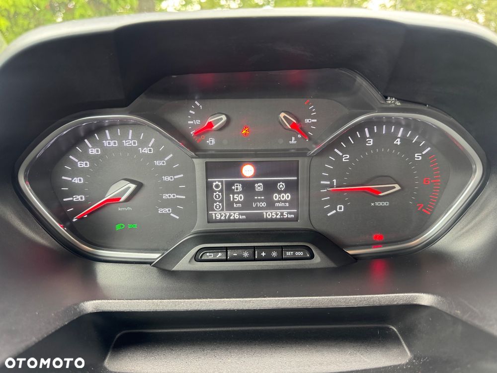 Peugeot Rifter BlueHDI 130 L1 Allure - 22