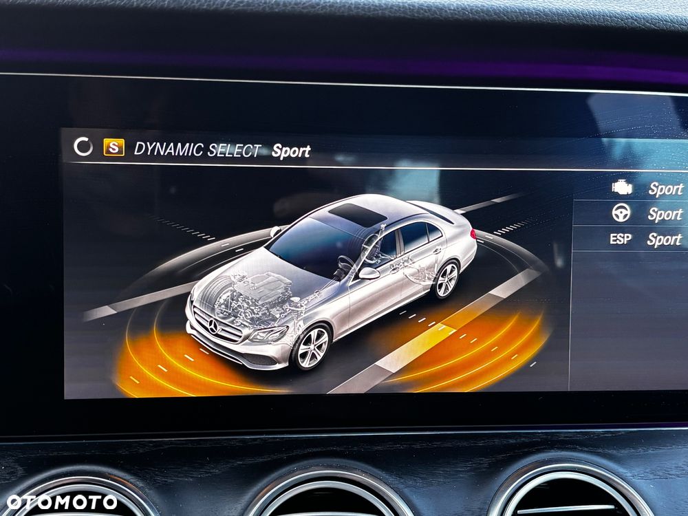 Mercedes-Benz Klasa E 220 d 4Matic 9G-TRONIC Avantgarde - 28