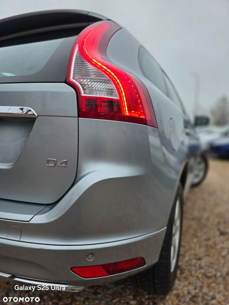 Volvo XC 60 D4 Momentum - 8